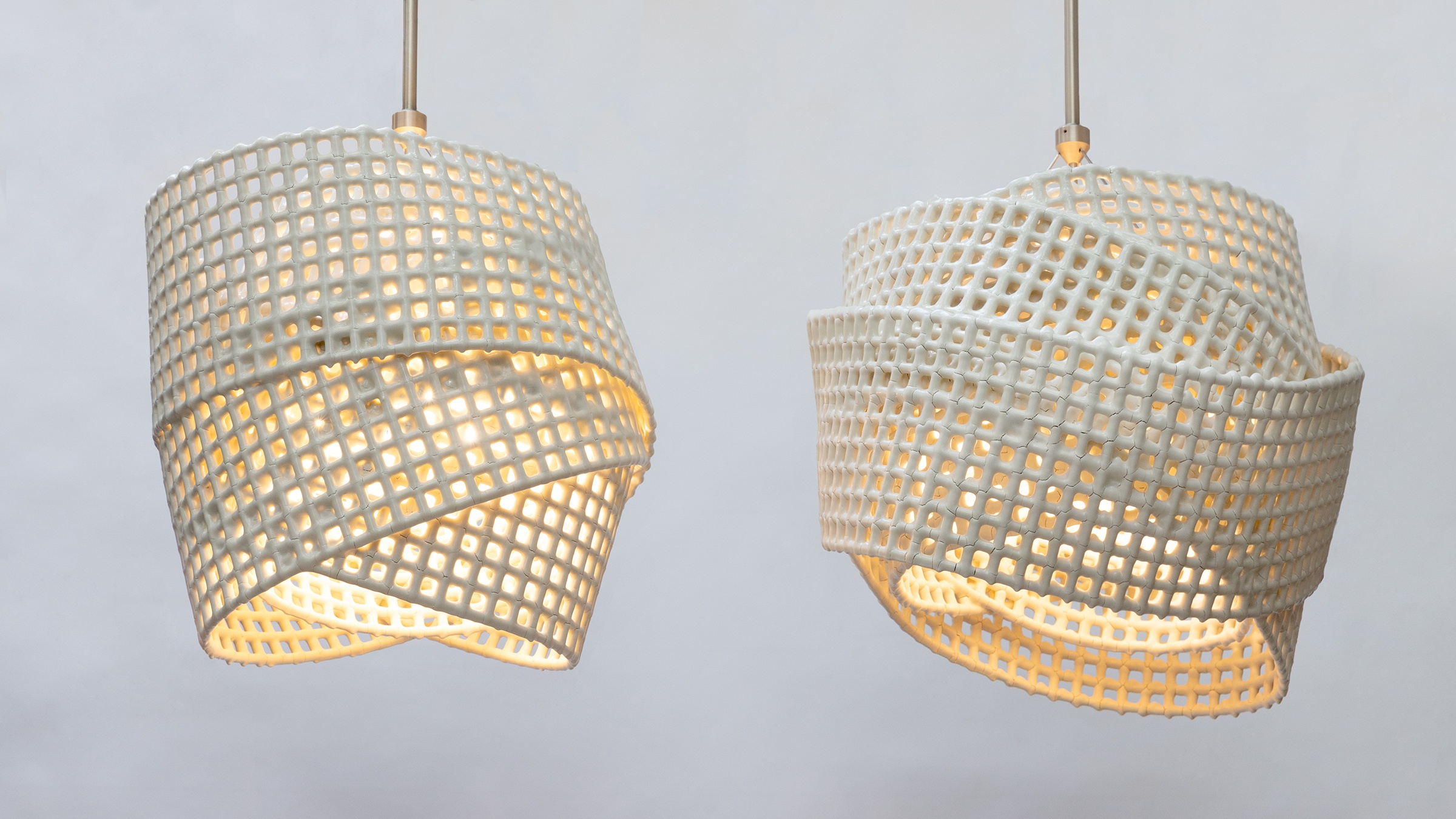 Scott-Daniel-Design_Ceramic-Mobius-Chandelier_20x20_Pair_WW-Silver_01