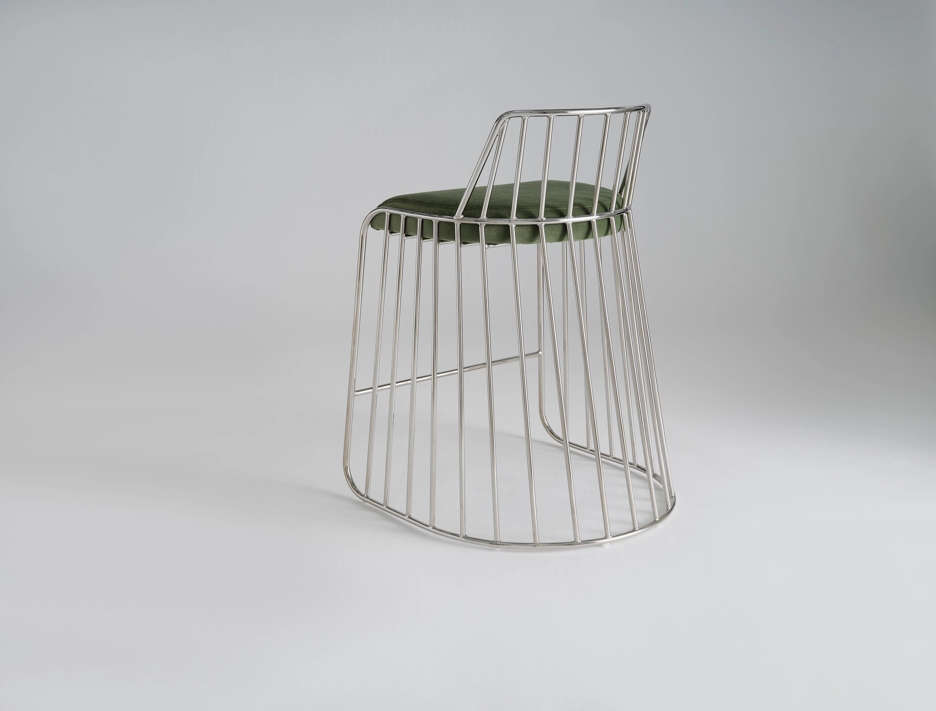 BridesVeilStool Chrome 0066 Web