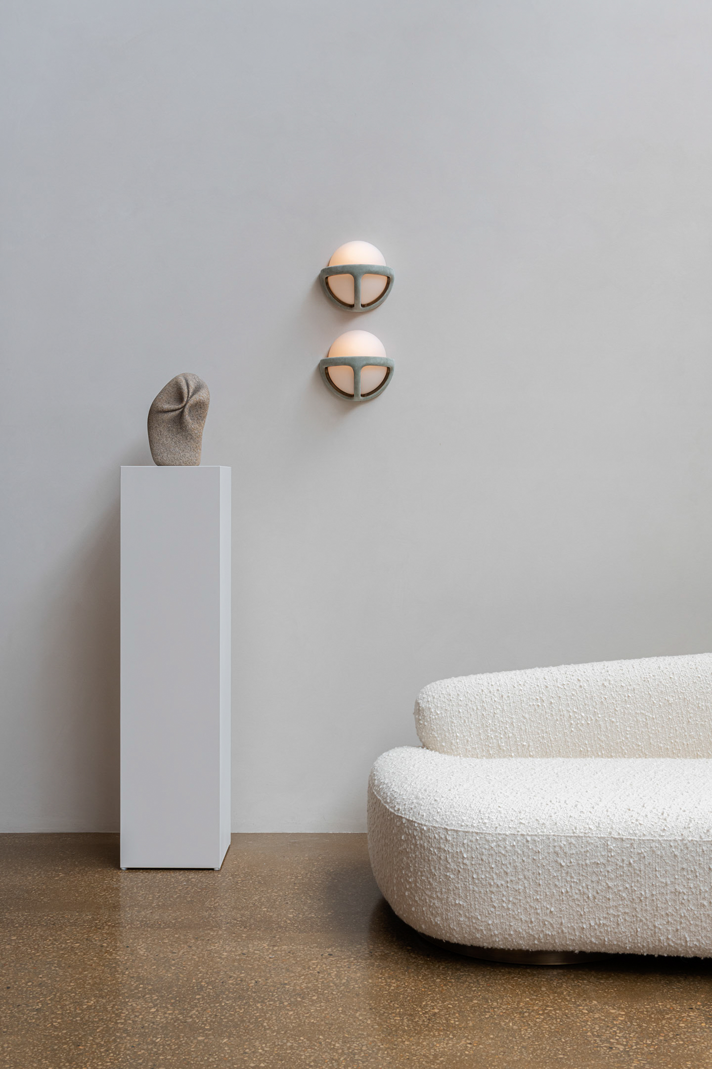 Twentieth-OKHA-Repose_Sofa-in_situ-08
