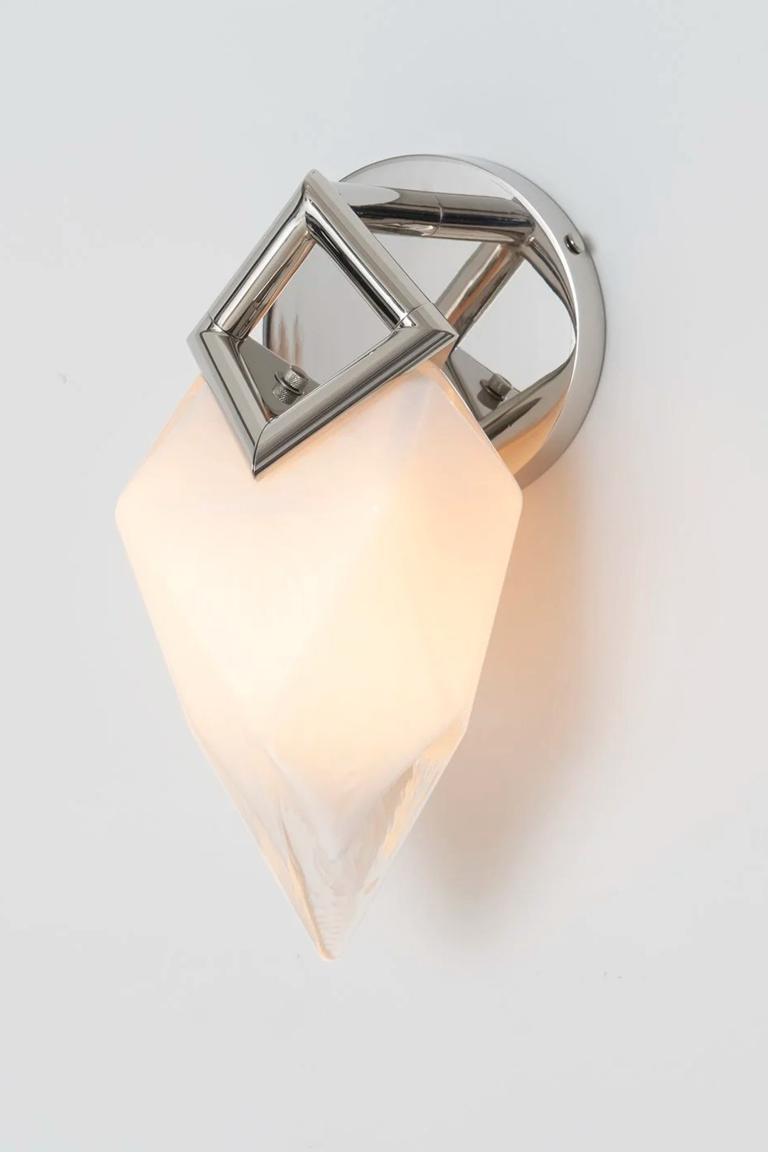 SEED Sconce RUVAN 9643 Hero
