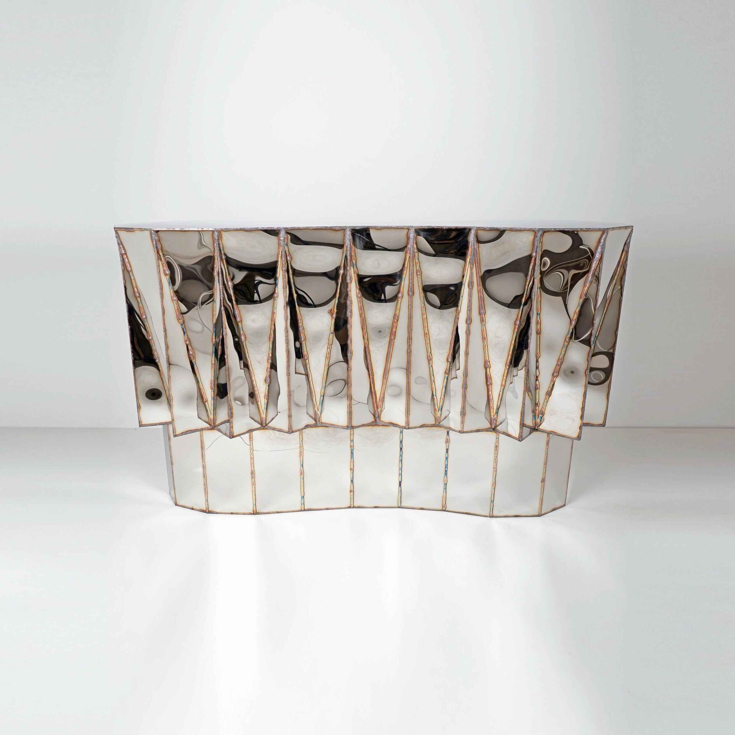 Jagged Edge Bar In Welded Mirror Polished Stainless Steel By Julian Mayor 4 1 (2)