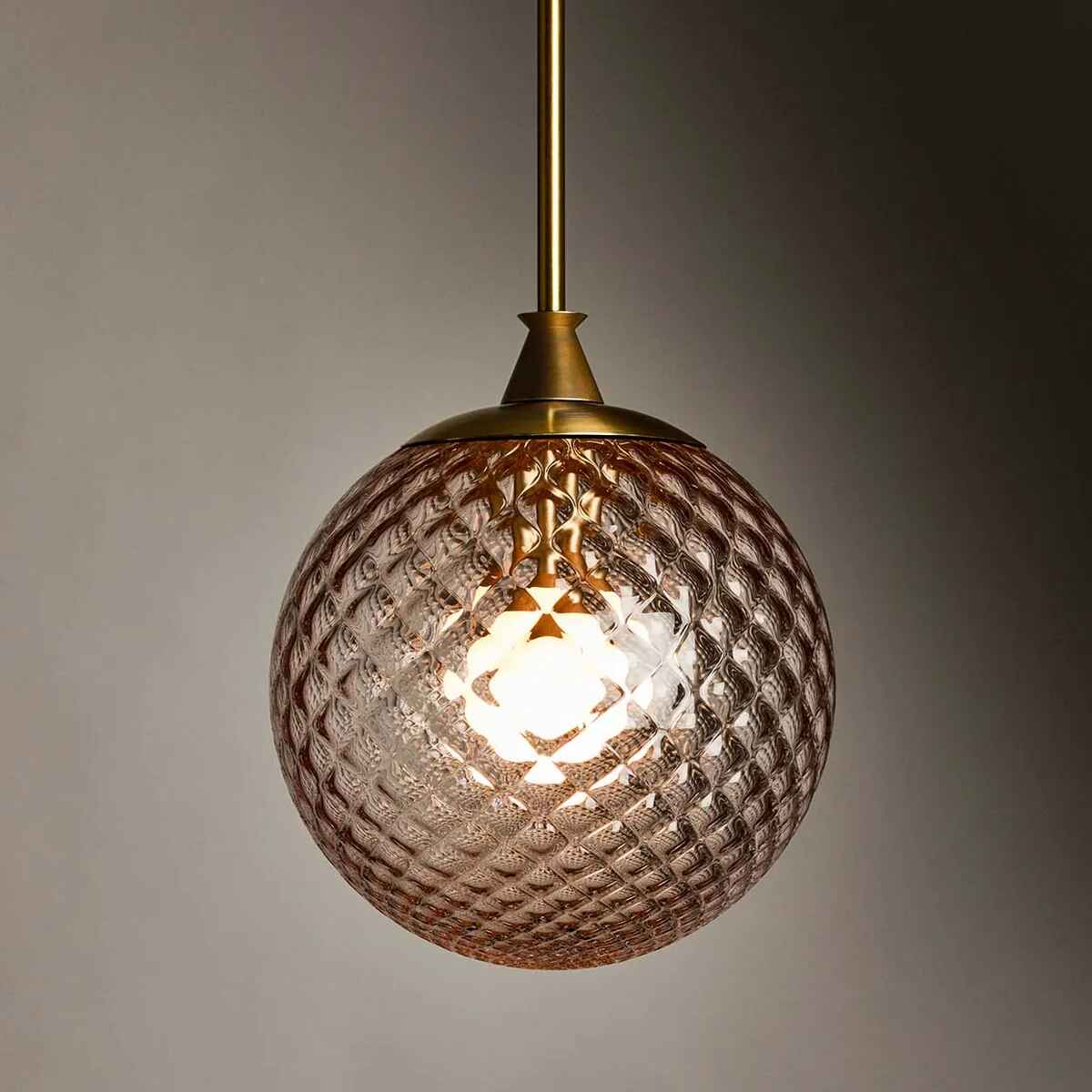 R HPendant P2 PeachGlobe Web Size 2024 1