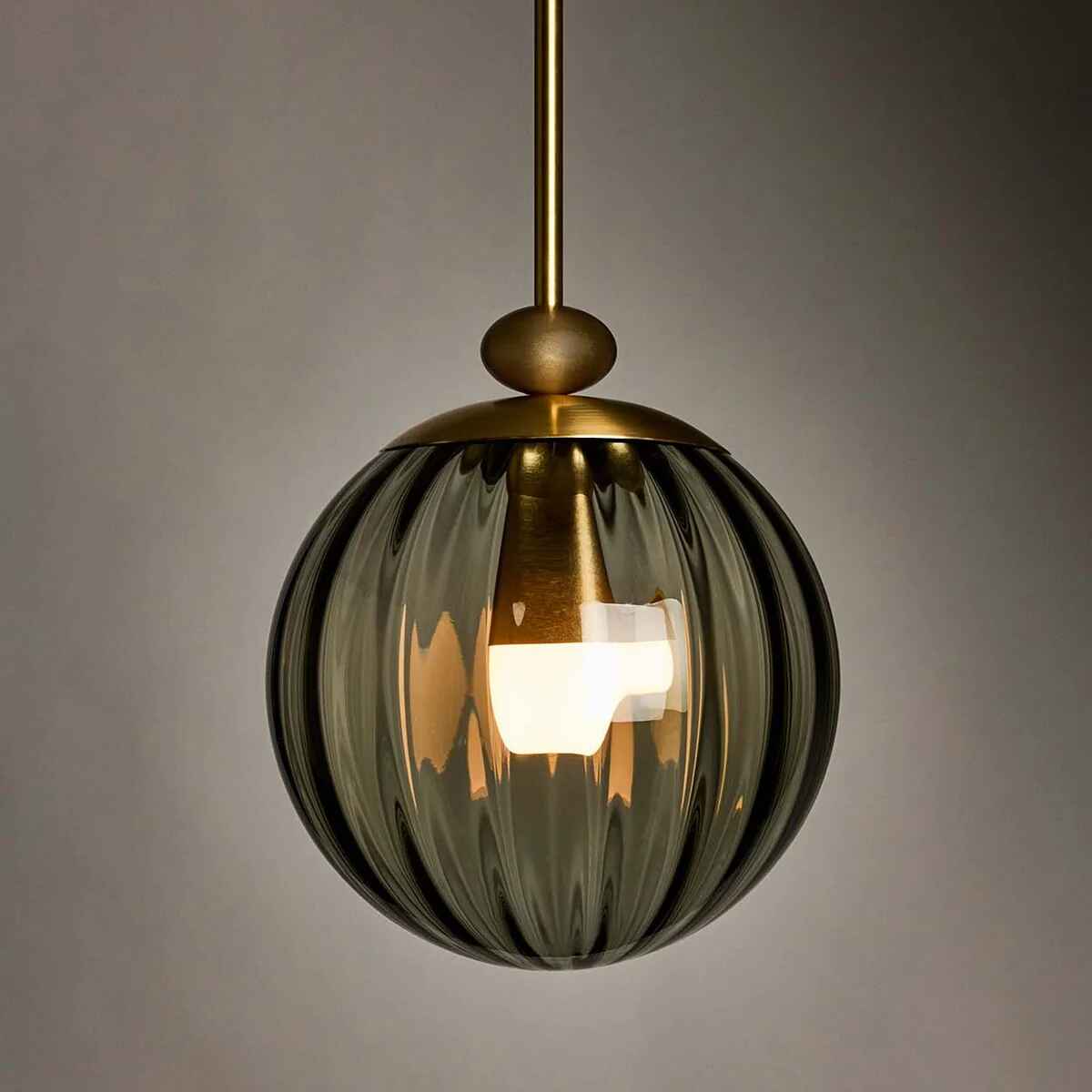 R HPendant P3 FumeGlobe Web Size 2024 1