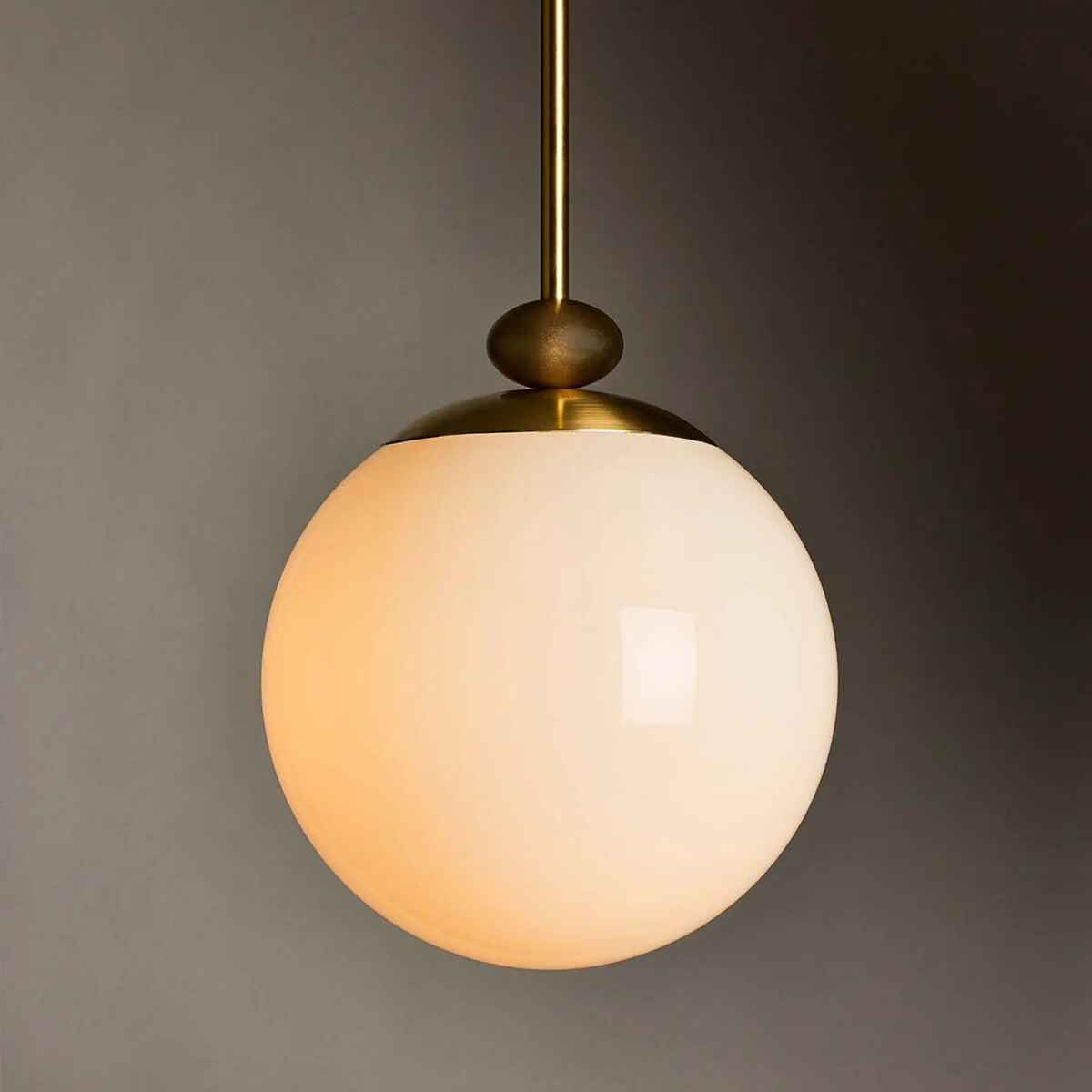 R_HPendant_P3_OpalGlobe_Web_Size_2024_1