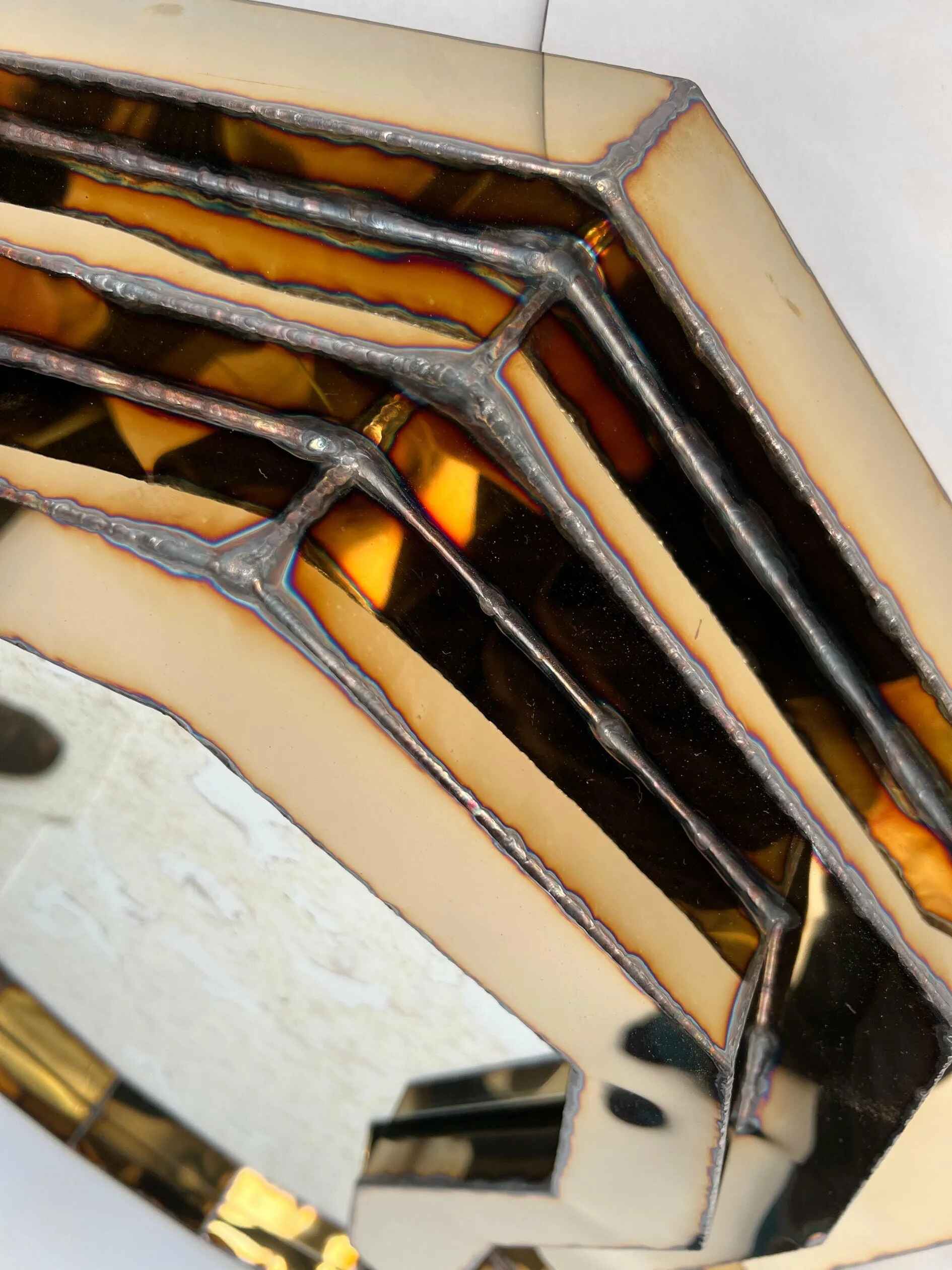 Steppe-Mirror-in-Welded-Mirror-Polished-Stainless-Steel-by-Julian-Mayor-3-1.jpg